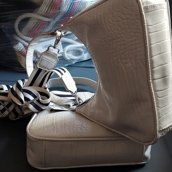 Inc International Concepts Zaree Shoulder Bag, - Picture 5 of 5